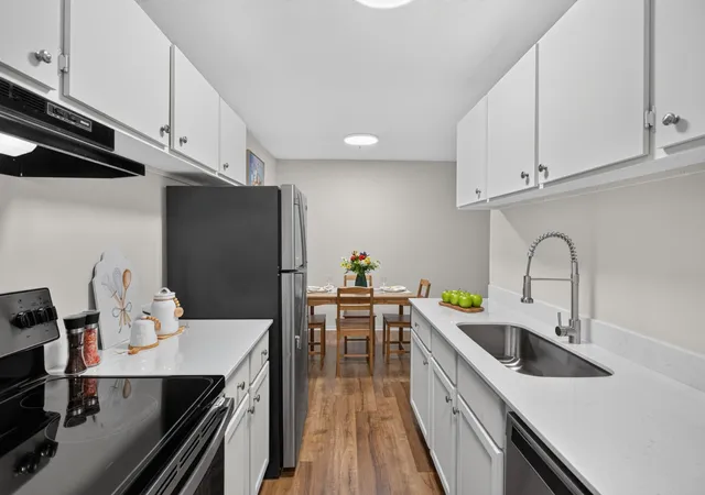 Listing Photo 5 - Condo for sale in building located at 12848 Nicollet Ave, Burnsville, MN 55337 - Unit #101