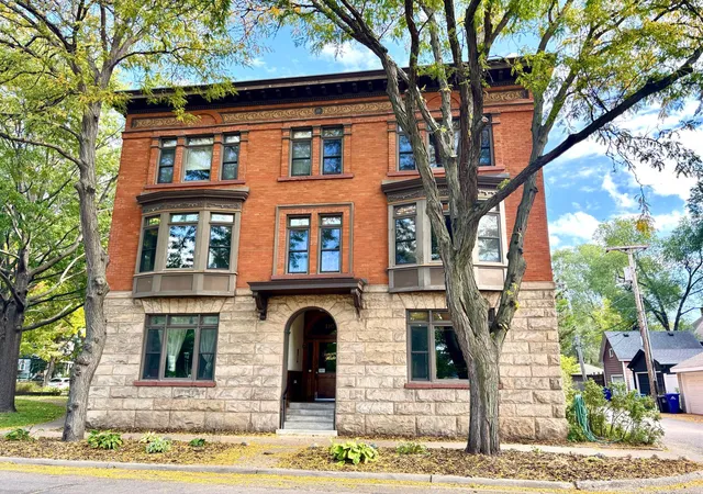 Condo for sale at 110 Saint Albans St N #3, Saint Paul, MN 55104 | MLS# 7151603