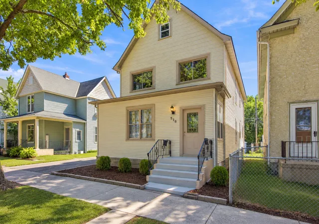Photo 1 of Sale Pending at 516 8th Avenue Ne, Minneapolis, MN 55413 | MLS# 7151604 | Listing updated on 2026-10-19