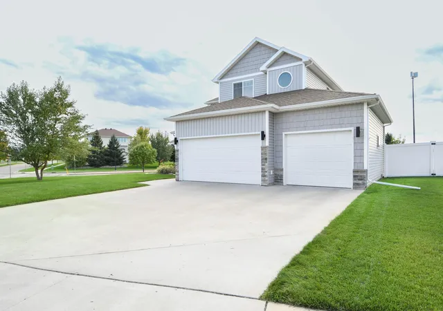Photo 2 of Single family home for sale at 3584 6th Street E, West Fargo, ND 58078 | MLS# 7151613 | Listing updated on 2026-10-09