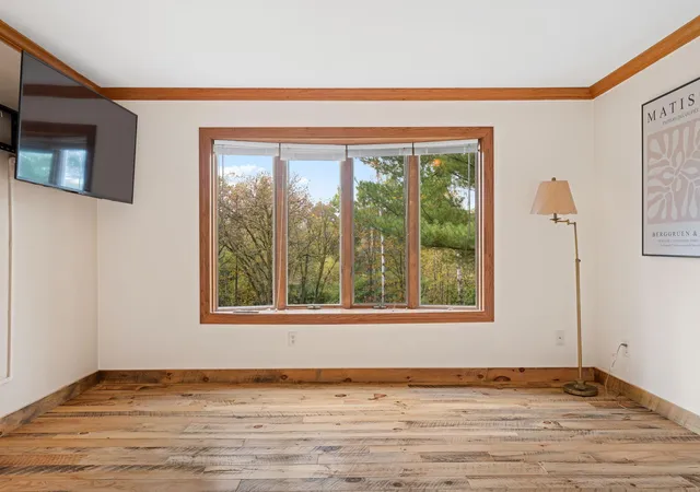 Photo 4 of Single family home for sale at 473 Country View Rd, Hudson, WI 54016 | MLS# 7151618 | Listing updated on 2026-10-20