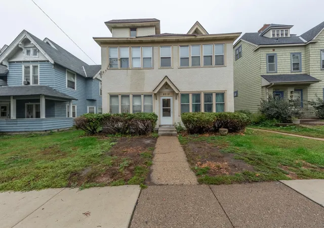 Photo 2 of Multi family home for sale at 2015 2nd Avenue S, Minneapolis, MN 55404 | MLS# 7151633 | Listing updated on 2026-10-02