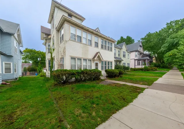 Photo 3 of Multi family home for sale at 2015 2nd Avenue S, Minneapolis, MN 55404 | MLS# 7151633 | Listing updated on 2026-10-02