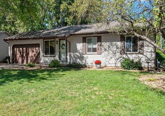Photo 3 of Single family home for sale at 11132 97th Place N, Maple Grove, MN 55369 | MLS# 7151634 | Listing updated on 2026-10-02