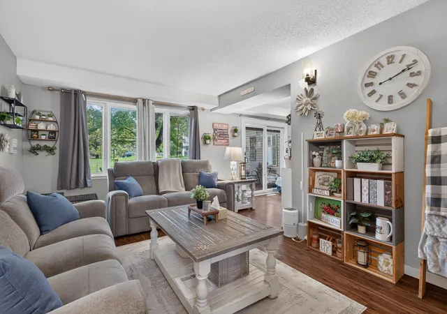 Photo 2 of Townhouse for sale at 14014 Park Ave, Burnsville, MN 55337 | MLS# 7151639 | Listing updated on 2026-10-02