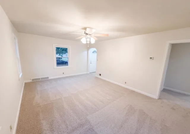 Photo 3 of Single family home for sale at 1410 4th Avenue Sw, Austin, MN 55912 | MLS# 7151643 | Listing updated on 2026-10-02