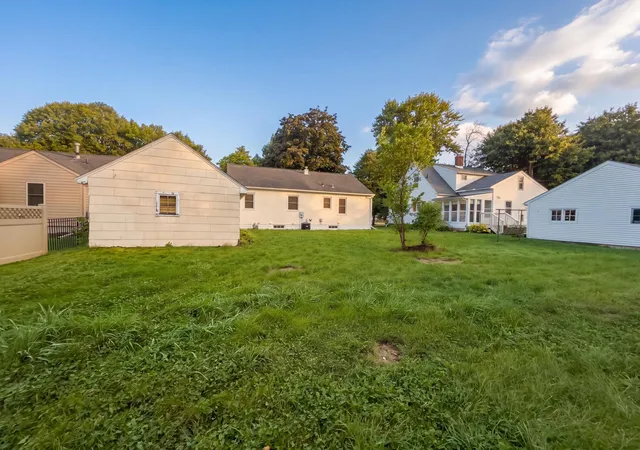 Photo 4 of Single family home for sale at 1410 4th Avenue SW, Austin, MN 55912 | MLS# 7151643 | Listing updated on 2026-10-02