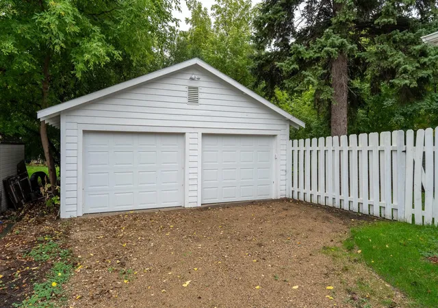 Photo 3 of Single family home for sale at 415 3rd Avenue S, Moorhead, MN 56560 | MLS# 7151647 | Listing updated on 2026-09-29