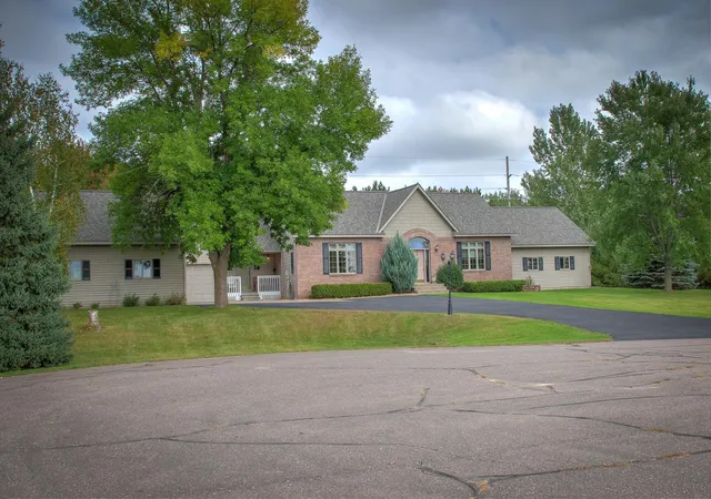 Photo 3 of Single family home for sale at 33718 Washington St Ne, Cambridge, MN 55008 | MLS# 7151658 | Listing updated on 2026-10-10