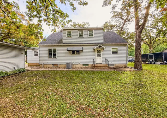 Photo 4 of Single family home for sale at 200 4th Street NW, Rose Creek, MN 55970 | MLS# 7151659 | Listing updated on 2026-10-22