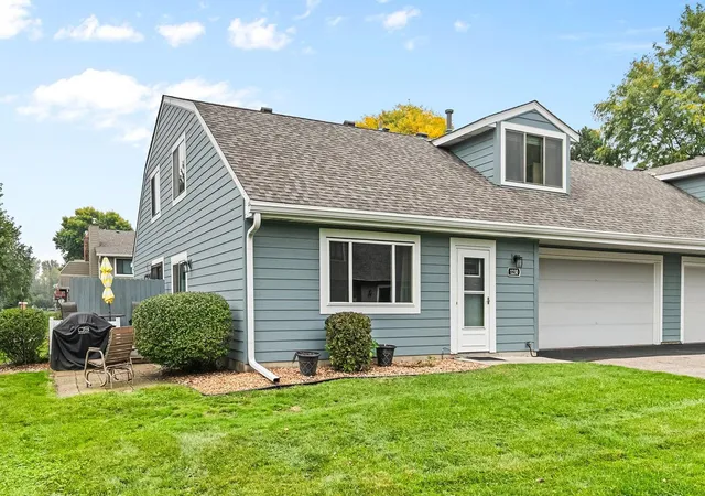 Single family home for sale at 1230 Ferndale St N, Saint Paul, MN 55119 | MLS# 7151660