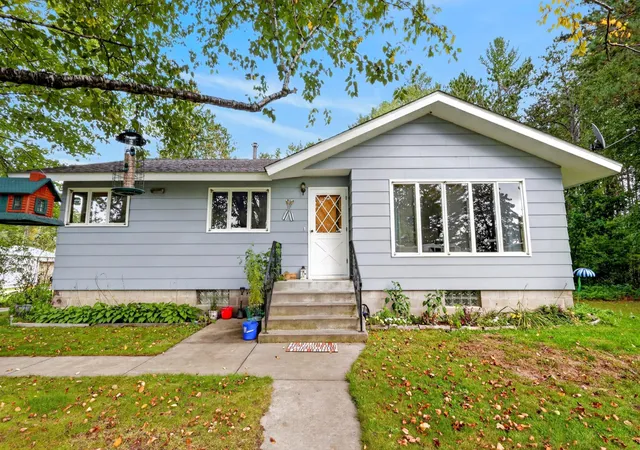 Photo 4 of Single family home for sale at 20240 N Shallow Lake Rd, Warba, MN 55793 | MLS# 7151676 | Listing updated on 2026-10-01