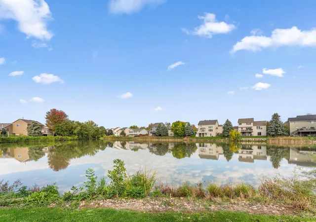 Photo 2 of Single family home for sale at 1970 Cardinal Dr, Shakopee, MN 55379 | MLS# 7151690 | Listing updated on 2026-10-09