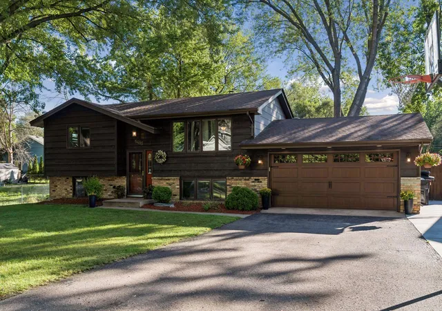 Photo 1 of Single family home for sale at 8485 Red Oak Dr, Saint Paul, MN 55112 | MLS# 7151704 | Listing updated on 2026-09-29