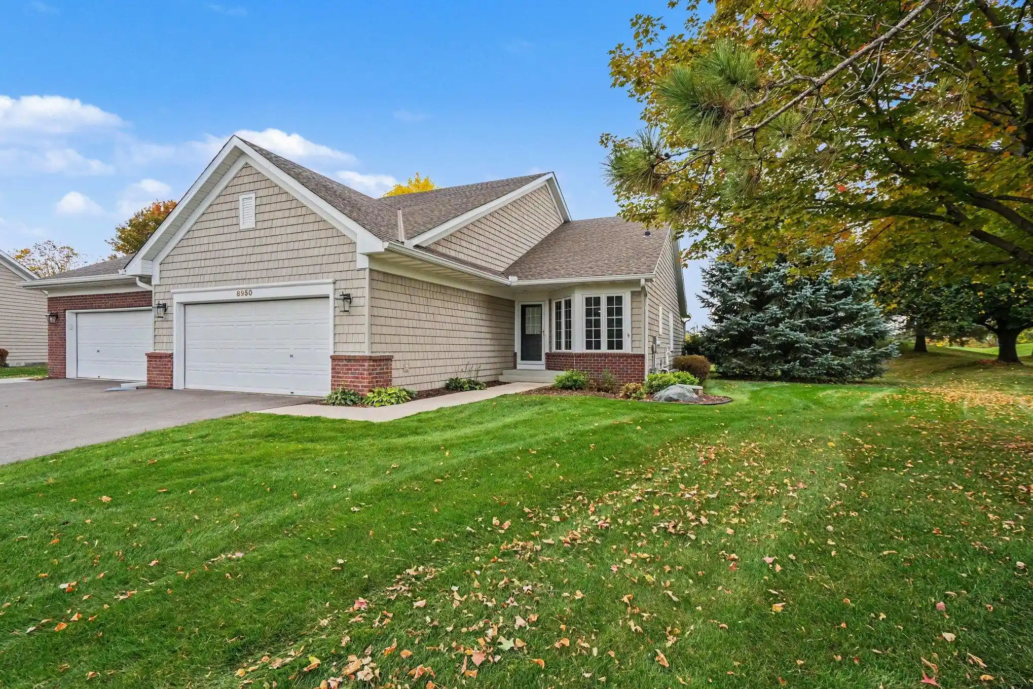 Photo 2 of Single family home for sale at 8950 Deer Run Ct, Victoria, MN 55386 | MLS# 7151709 | Listing updated on 2026-10-15