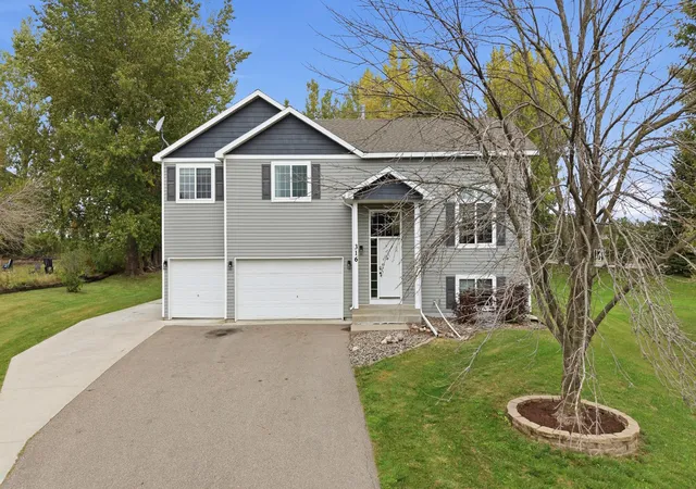 Photo 1 of Single family home for sale at 316 Wagner Way, Elko New Market, MN 55054 | MLS# 7151710 | Listing updated on 2026-10-04