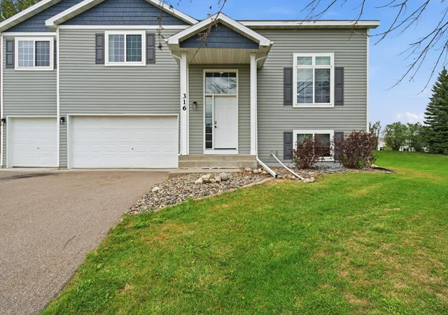 Photo 2 of Single family home for sale at 316 Wagner Way, Elko New Market, MN 55054 | MLS# 7151710 | Listing updated on 2026-10-04