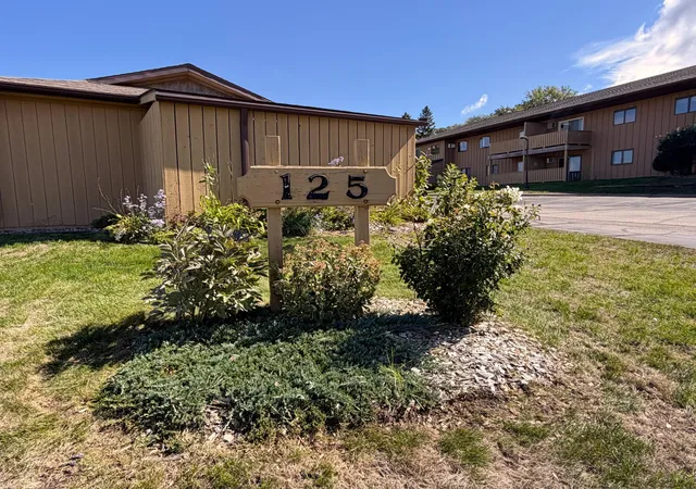 Photo 1 of Condo for sale at 125 Kingswood Dr #1G, Red Wing, MN 55066 | MLS# 7151719 | Listing updated on 2026-09-30