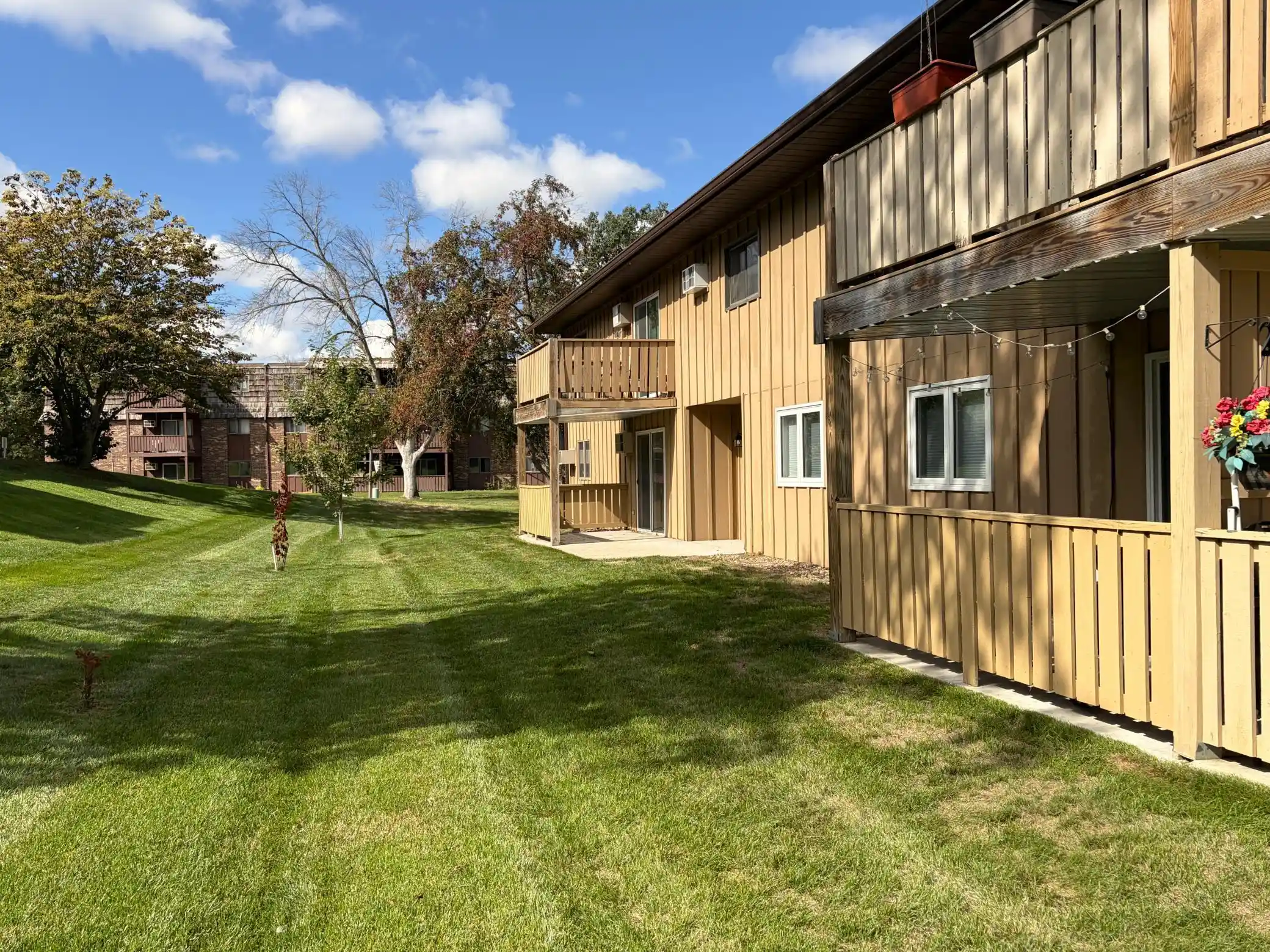 Listing Photo 37 - Condo for sale in 125 Kingswood Dr located at 125 Kingswood Dr, Red Wing, MN 55066 - Unit #1G