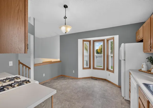 Photo 3 of Single family home for sale at 7536 165th Street W, Lakeville, MN 55044 | MLS# 7151722 | Listing updated on 2026-10-23