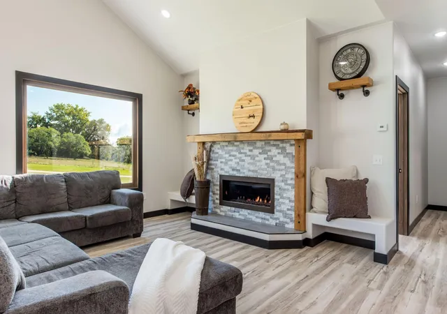 Photo 4 of Single family home for sale at 1001 Moore St, Starbuck, MN 56381 | MLS# 7151731 | Listing updated on 2026-09-30