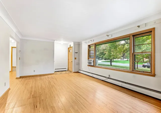Photo 3 of Single family home for sale at 330 10th Avenue SW, Cambridge, MN 55008 | MLS# 7151736 | Listing updated on 2026-10-09