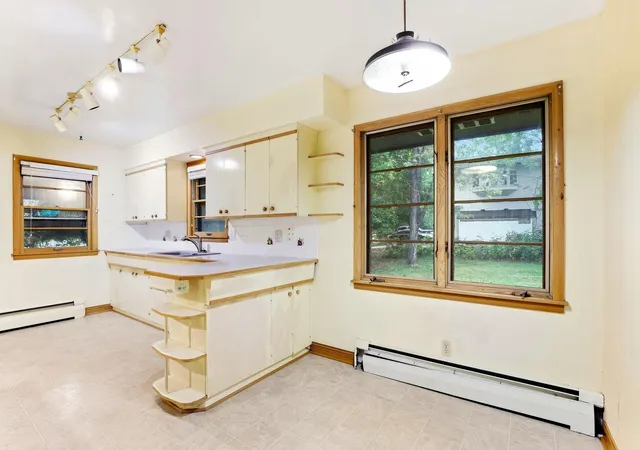 Photo 4 of Single family home for sale at 330 10th Avenue SW, Cambridge, MN 55008 | MLS# 7151736 | Listing updated on 2026-10-09