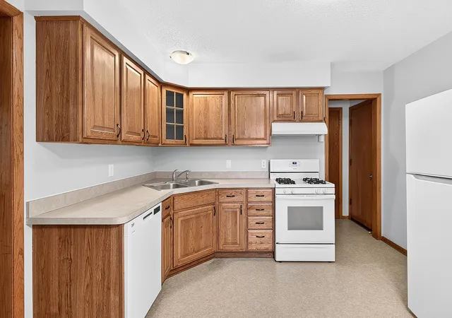 Photo 4 of House for sale at 3640 Edward St NE, Saint Anthony, MN 55418 | MLS# 7151741 | Listing updated on 2026-10-16
