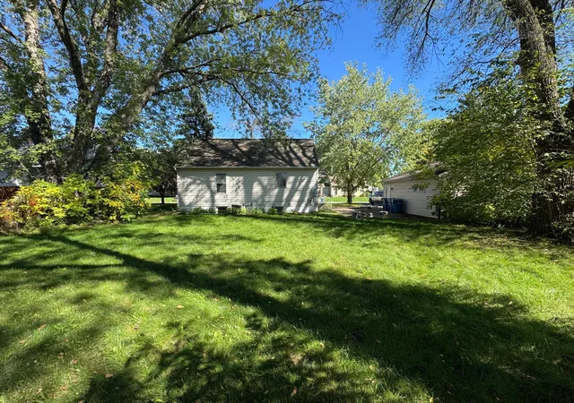 Photo 3 of Single family home for sale at 1 Pine Dr, Circle Pines, MN 55014 | MLS# 7151759 | Listing updated on 2026-10-08