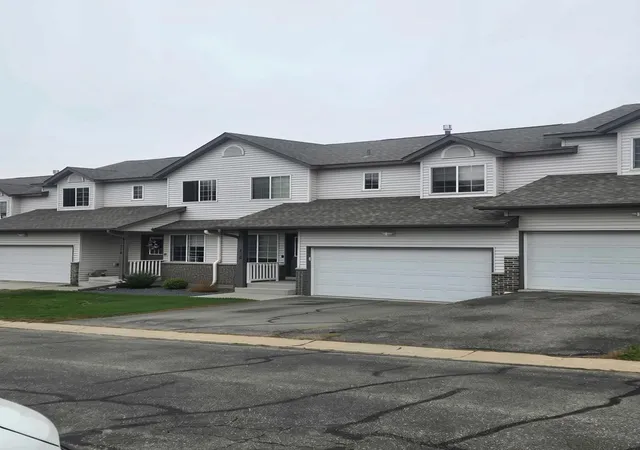 Photo 1 of Single family home for sale at 726 Morgan Ct SW, Pine Island, MN 55963 | MLS# 7151761 | Listing updated on 2026-10-19