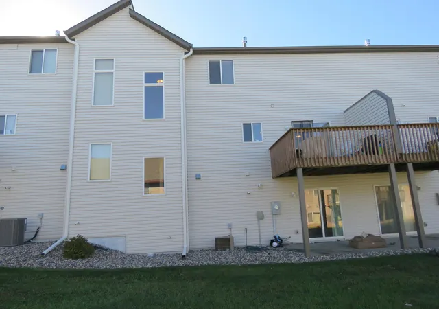 Photo 2 of Single family home for sale at 726 Morgan Ct SW, Pine Island, MN 55963 | MLS# 7151761 | Listing updated on 2026-10-19