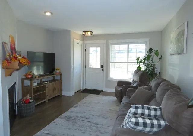 Photo 4 of Single family home for sale at 726 Morgan Ct SW, Pine Island, MN 55963 | MLS# 7151761 | Listing updated on 2026-10-19