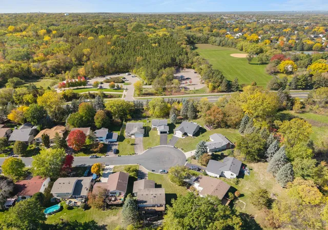 Photo 3 of Single family home for sale at 4801 Shevlin Ct, Saint Paul, MN 55122 | MLS# 7151776 | Listing updated on 2026-10-09