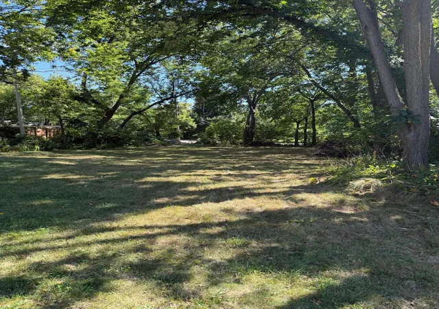 Photo 3 of Sale Pending at 514 Sheridan Ave N, Minneapolis, MN 55405 | MLS# 7151784 | Listing updated on 2026-10-06