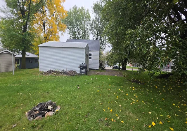 Photo 3 of Single family home for sale at 320 7th Street W, Browerville, MN 56438 | MLS# 7151804 | Listing updated on 2026-10-05