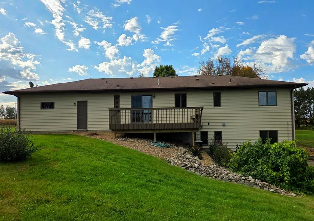 Photo 2 of Single family home for sale at 2250 Country Trl W, Jordan, MN 55352 | MLS# 7151820 | Listing updated on 2026-10-07