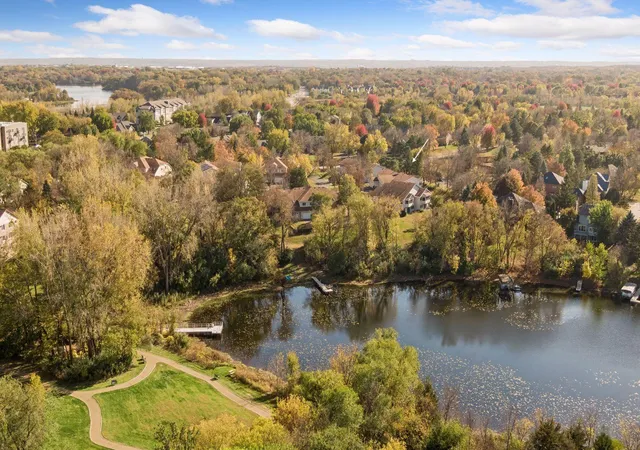 Photo 3 of Single family home for sale at 8020 Timber Lake Dr, Eden Prairie, MN 55347 | MLS# 7151825 | Listing updated on 2026-10-22