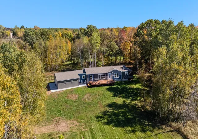 Photo 3 of Single family home for sale at 302 85 Avenue, Clayton, WI 54004 | MLS# 7151848 | Listing updated on 2026-10-06