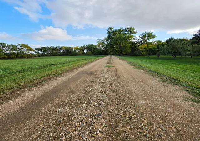 Photo 3 of Single family home for sale at 1583 Highway 68, Canby, MN 56220 | MLS# 7151885 | Listing updated on 2026-09-30