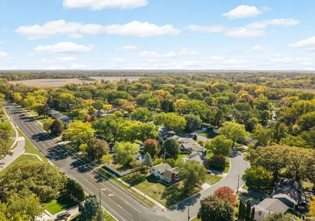 Photo 4 of Single family home for sale at 4617 W 90th Street, Minneapolis, MN 55437 | MLS# 7151904 | Listing updated on 2026-10-08