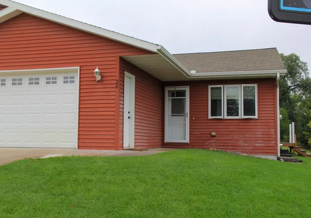 Photo 2 of Single family home for sale at 26 Heritage Ln, Sauk Centre, MN 56378 | MLS# 7151913 | Listing updated on 2026-10-02
