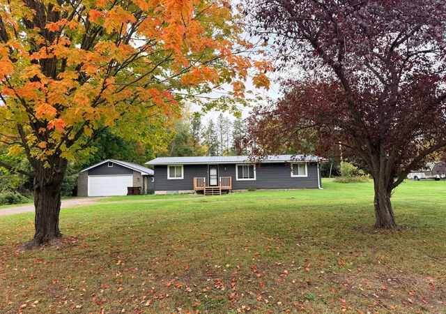 Photo 2 of Single family home for sale at 560 E Isle St, Isle, MN 56342 | MLS# 7151917 | Listing updated on 2026-10-19