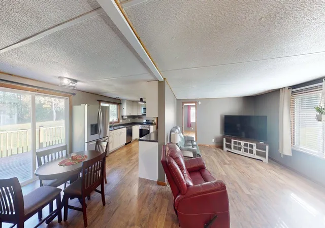 Photo 4 of Single family home for sale at 560 E Isle St, Isle, MN 56342 | MLS# 7151917 | Listing updated on 2026-10-19