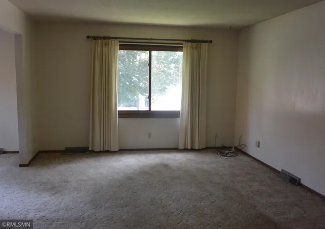 Photo 4 of Sale Pending at 1803 Judd Ave N, Glencoe, MN 55336 | MLS# 7151924 | Listing updated on 2026-10-22