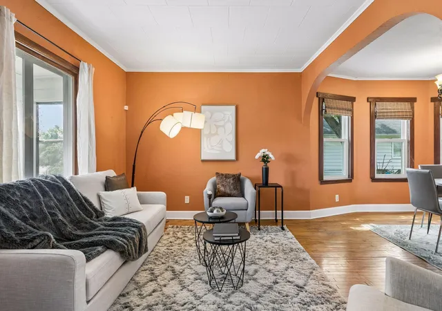 Photo 3 of Single family home for sale at 1037 Kent St, Saint Paul, MN 55117 | MLS# 7151937 | Listing updated on 2026-10-09
