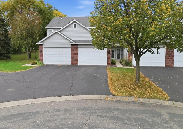 Photo 2 of Single family home for sale at 16240 Jatos Cir, Lakeville, MN 55044 | MLS# 7151953 | Listing updated on 2026-10-22