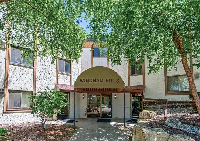 Photo 3 of Condo for sale at 401 E Burnsville Pkwy #124, Burnsville, MN 55337 | MLS# 7151959 | Listing updated on 2026-10-06