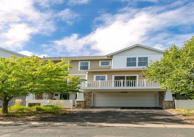 Photo 3 of Single family home for sale at 2686 New Century Pl E, Saint Paul, MN 55119 | MLS# 7151967 | Listing updated on 2026-10-16