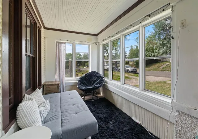 Photo 4 of Single family home for sale at 1110 E 10th Street, Duluth, MN 55805 | MLS# 7151969 | Listing updated on 2026-10-02