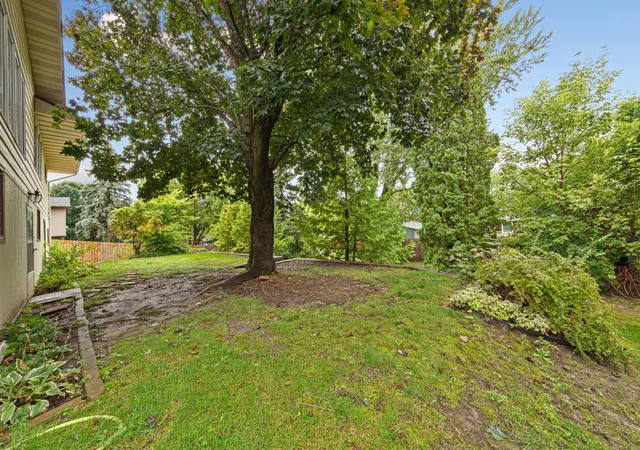 Photo 2 of Single family home for sale at 120 Brand Ave, Faribault, MN 55021 | MLS# 7151971 | Listing updated on 2026-10-02